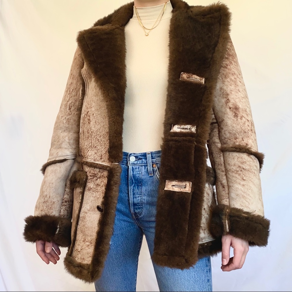 GORGEOUS VINTAGE FUR LINED SHEEPSKIN COAT🐑🤎